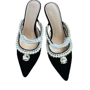 Black and Pearl 2” Heel Dress Shoe Size 39 (US 7 1/2)